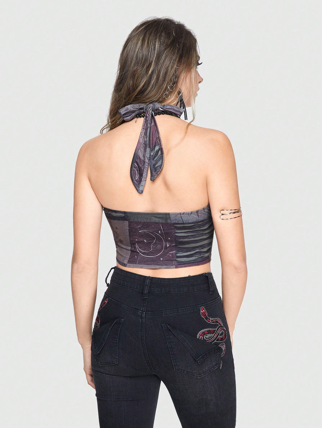 Halter Yaka Crop
