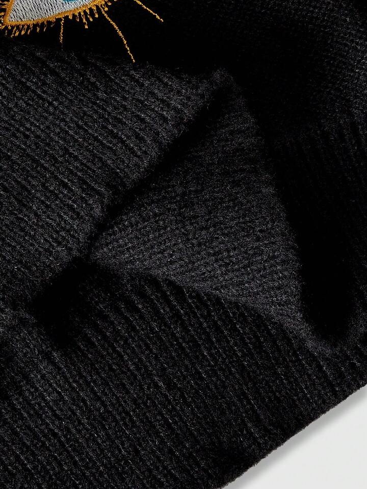 Nakış Detaylı Göz Motifli Triko Kazak